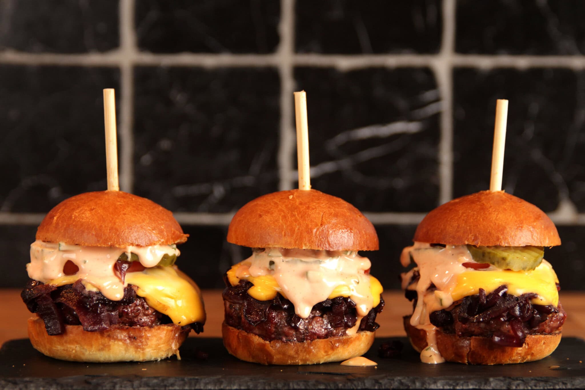 Cheeseburger Sliders maken
